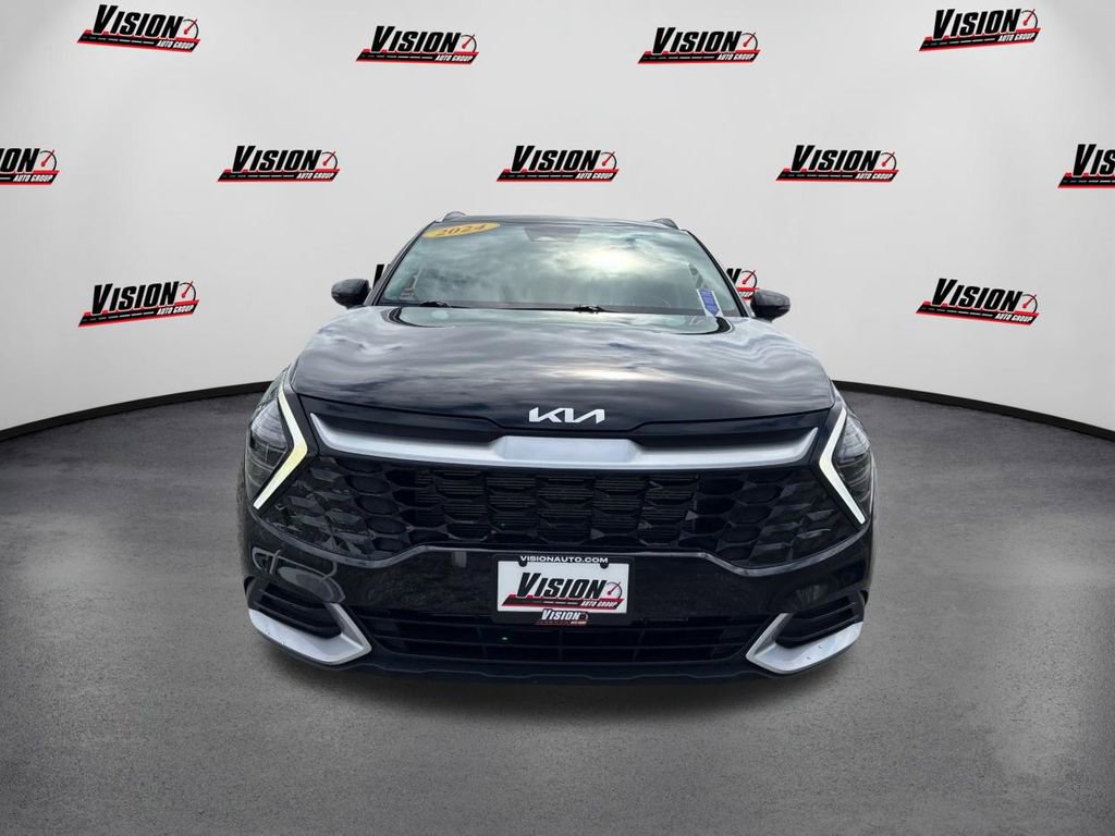 Certified 2024 Kia Sportage EX image 2