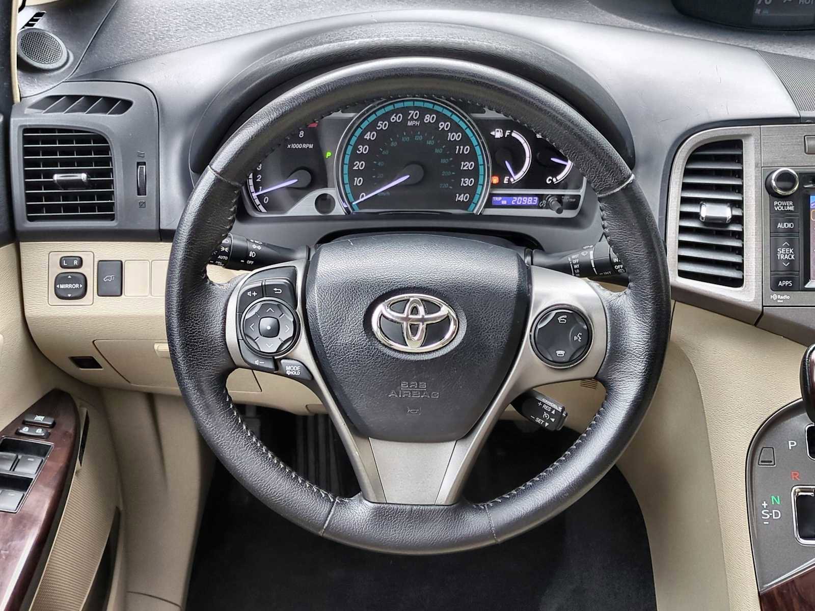 Used 2013 Toyota Venza XLE image 24