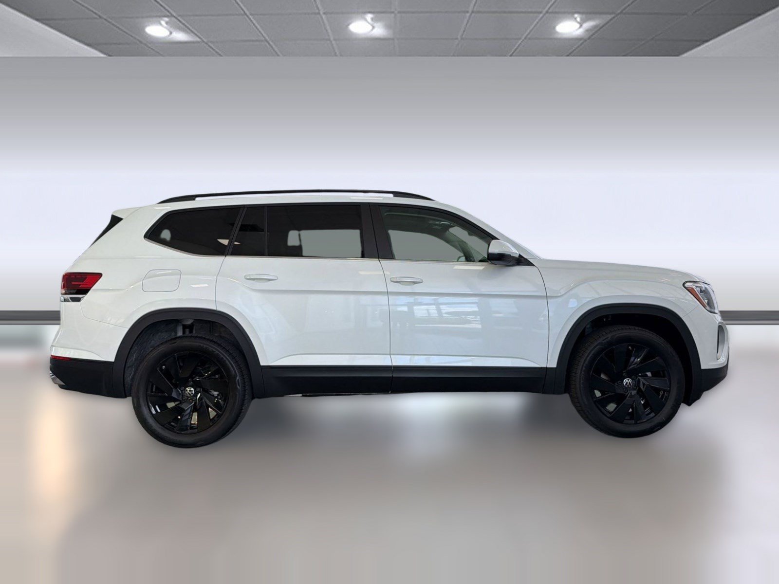 New 2026 Volkswagen Atlas SE FWD image 8