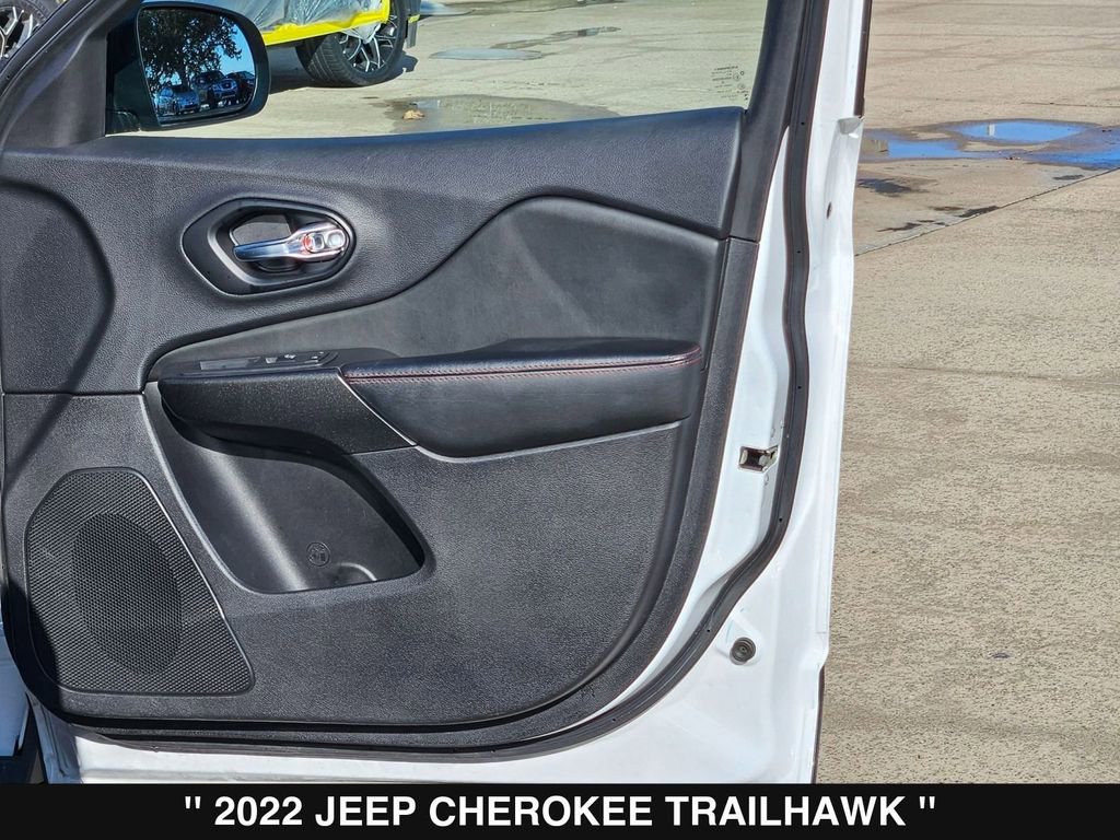 Used 2022 Jeep Cherokee Trailhawk w/ Premium Leather Package image 28