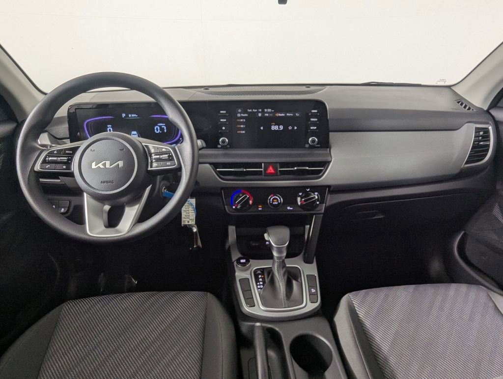 Used 2026 Kia Seltos LX FWD image 14