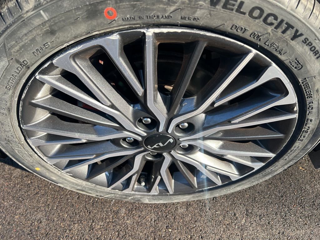 Certified 2023 Kia Forte GT-Line w/ GT-Line Technology Package image 43