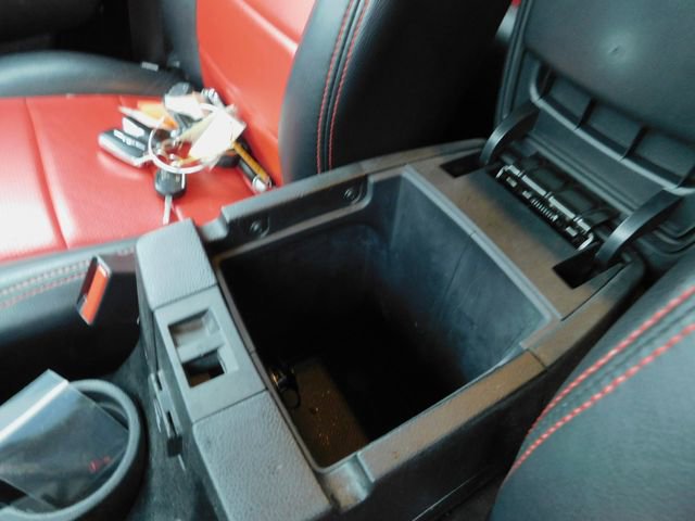 Used 2012 Jeep Wrangler Unlimited Sahara w/ Connectivity Group image 13