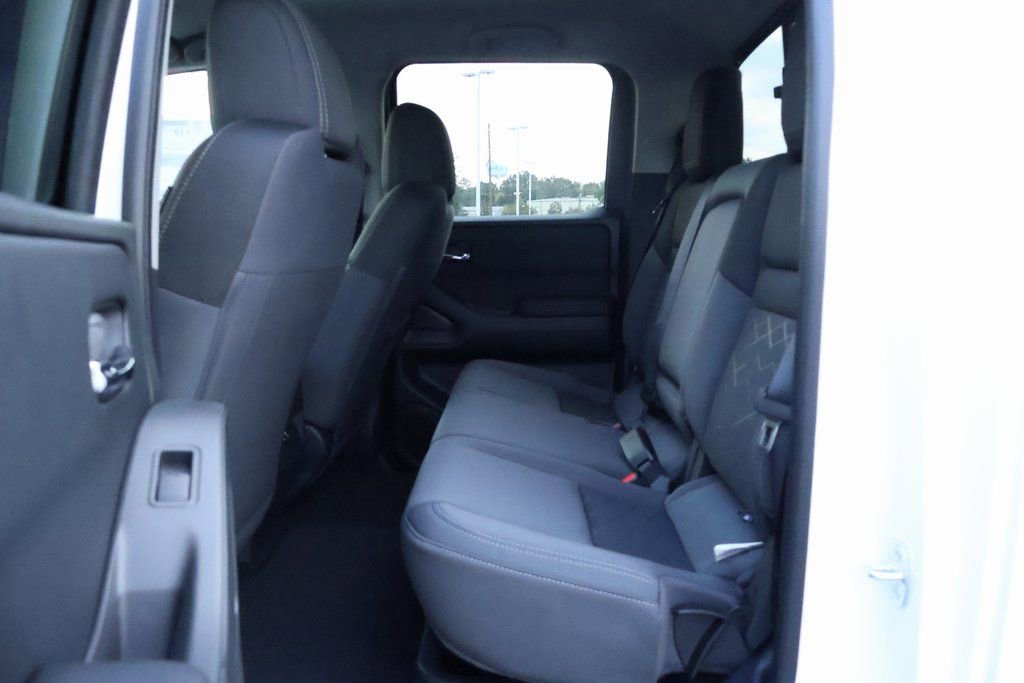New 2026 Nissan Frontier SV image 8