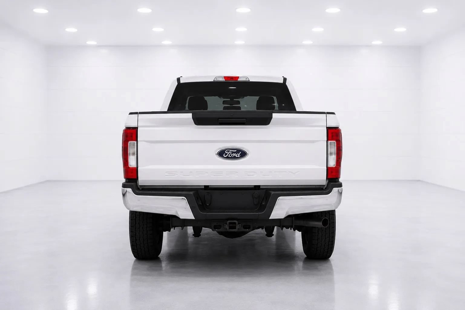 Used 2024 Ford F350 XLT AWD/4WD image 4