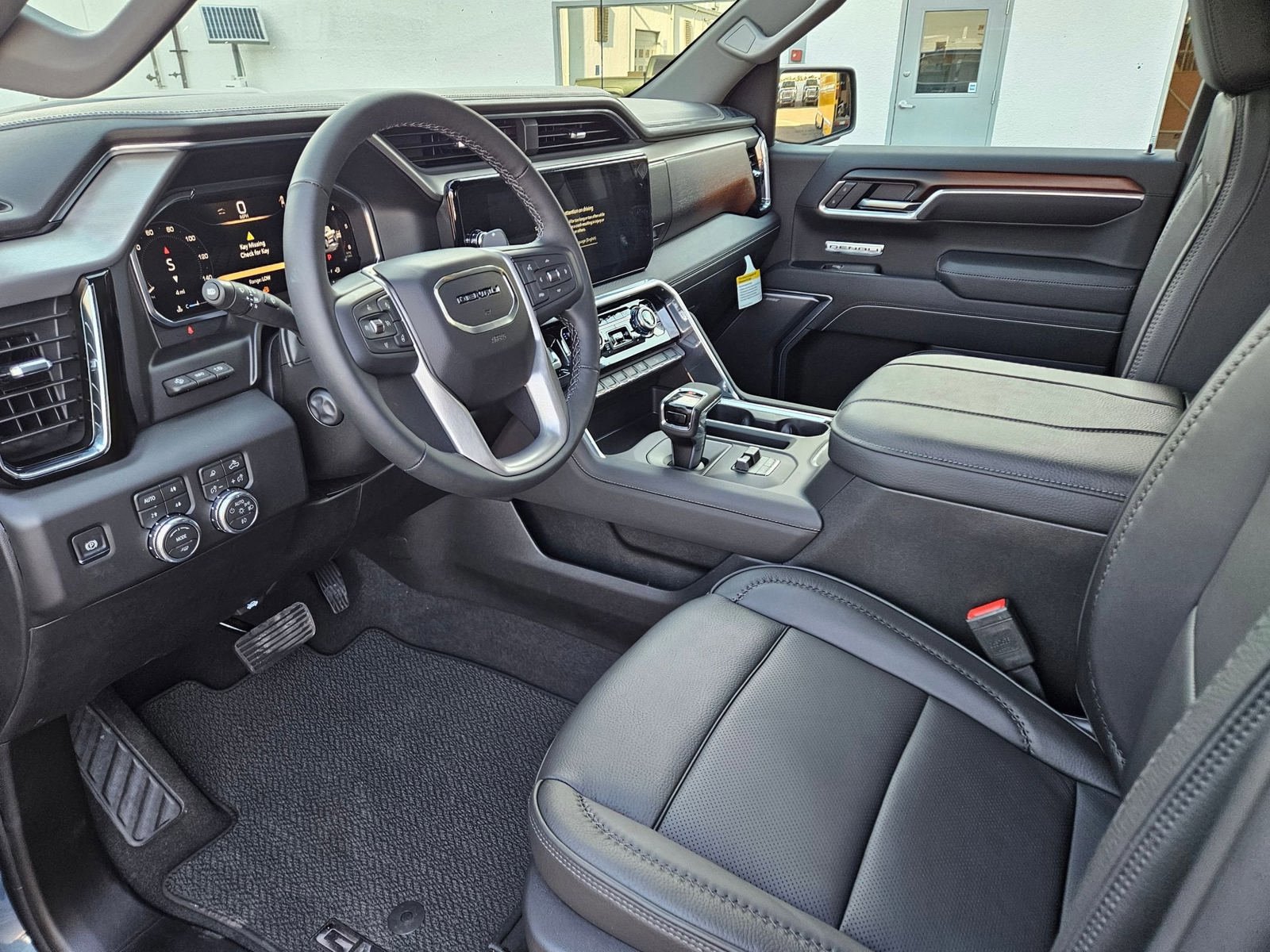 New 2026 GMC Sierra 1500 Denali w/ Denali Reserve Package AWD/4WD image 10