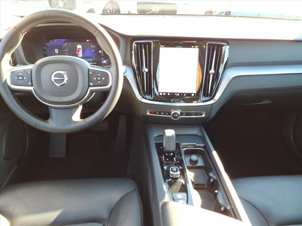 Certified 2025 Volvo S60 B5 Core AWD/4WD image 13