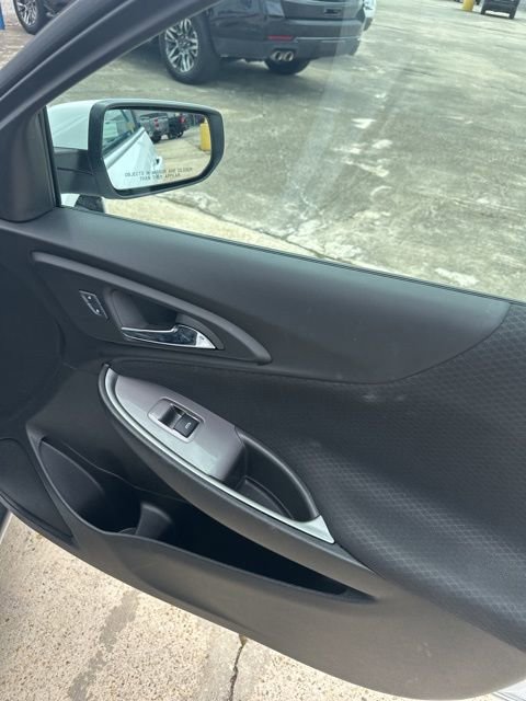 Used 2025 Chevrolet Malibu LT FWD image 7