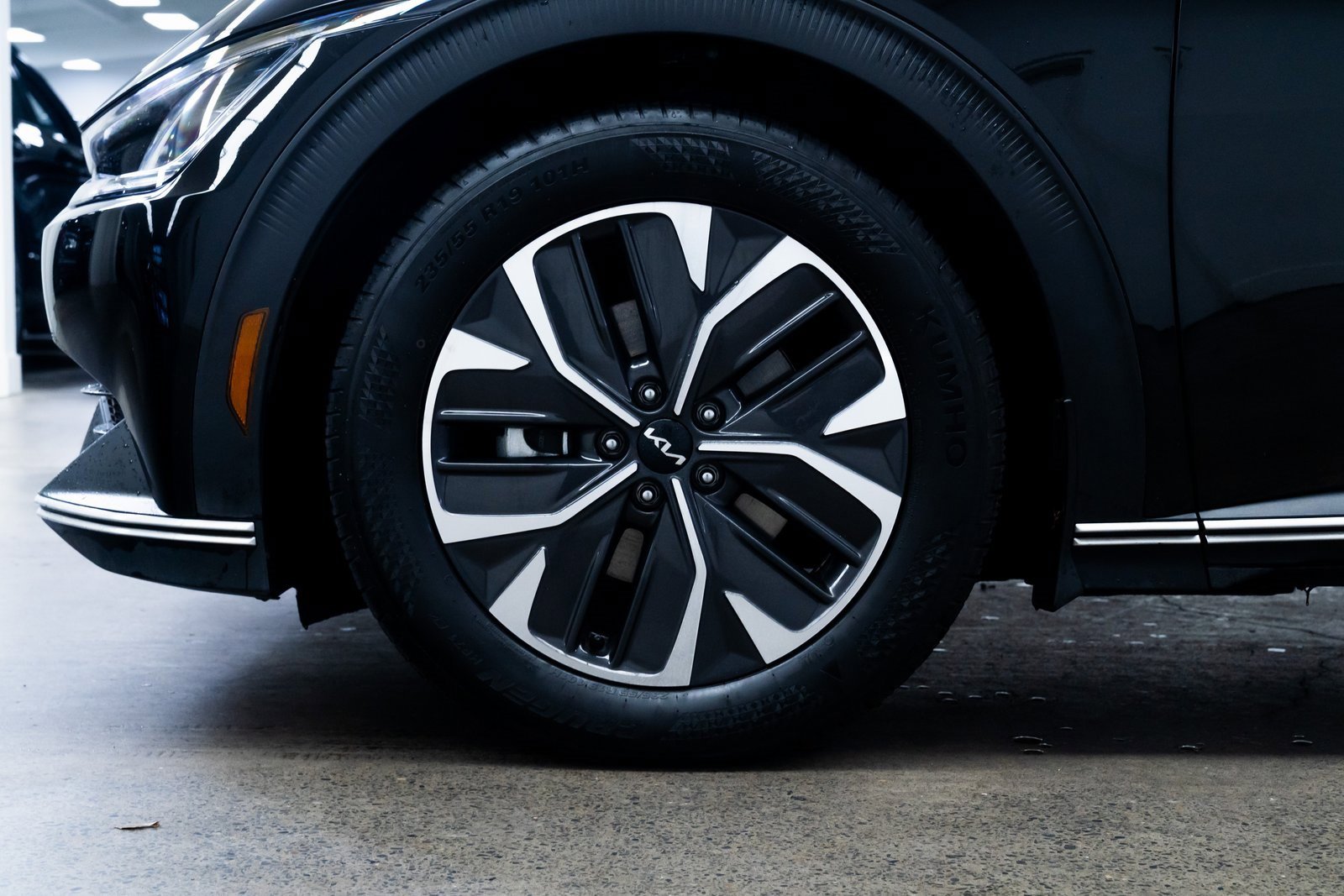 Used 2024 Kia EV6 Light image 7