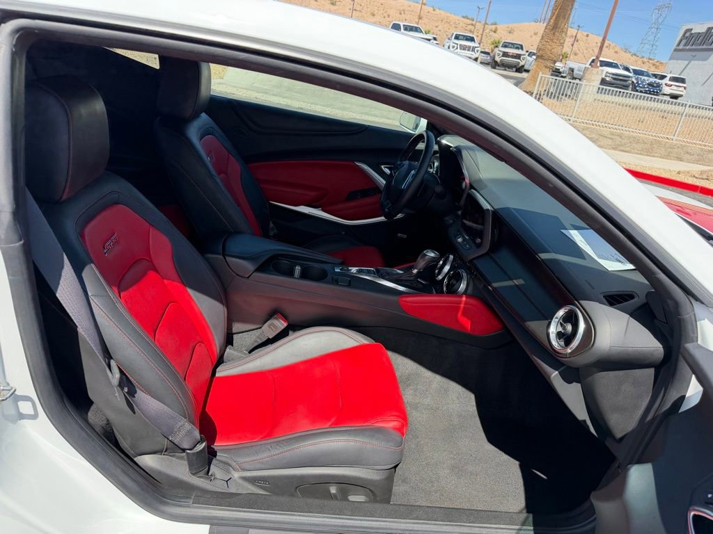 Used 2017 Chevrolet Camaro SS RWD image 14