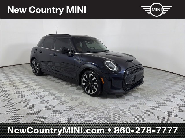 Used 2022 MINI Cooper S image 1