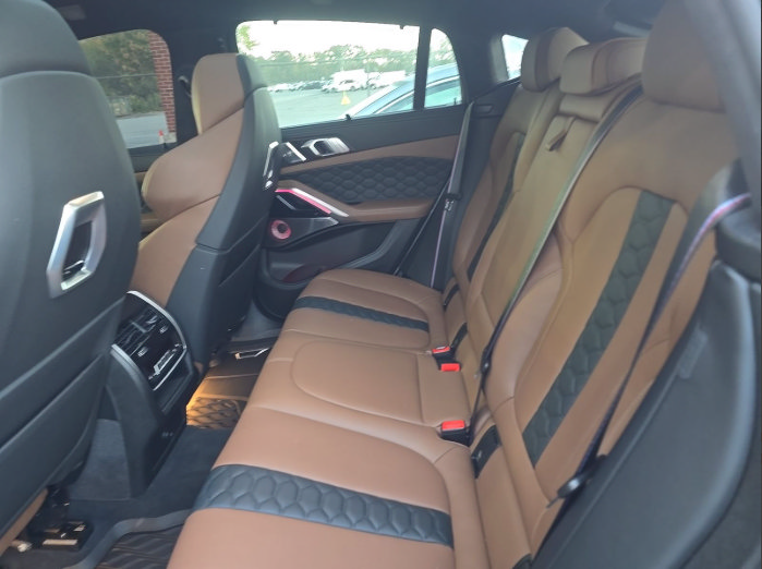 Used 2026 BMW X6 M Competition w/ Executive Package AWD/4WD image 4