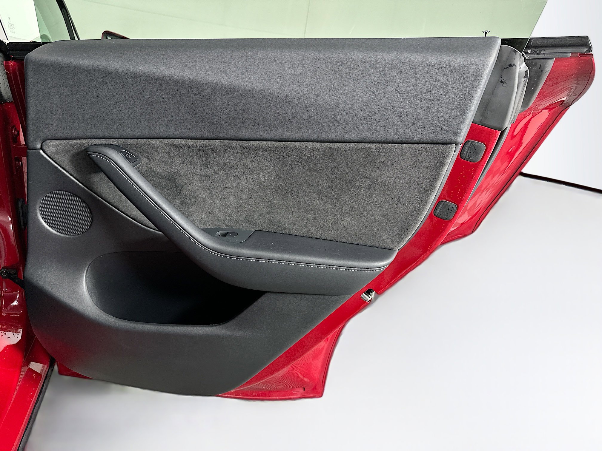 Used 2021 Tesla Model Y Long Range image 30