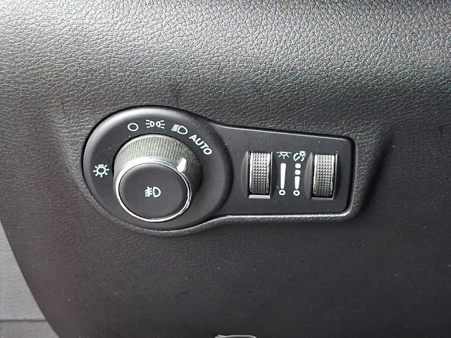 Used 2022 Jeep Compass Latitude AWD/4WD image 26