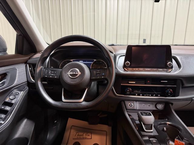 Used 2023 Nissan Rogue SV image 29