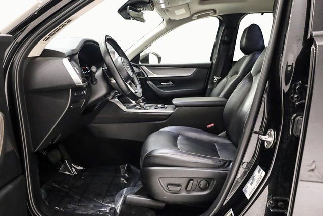 Used 2024 MAZDA CX-90 3.3 Turbo w/ Preferred Package image 13