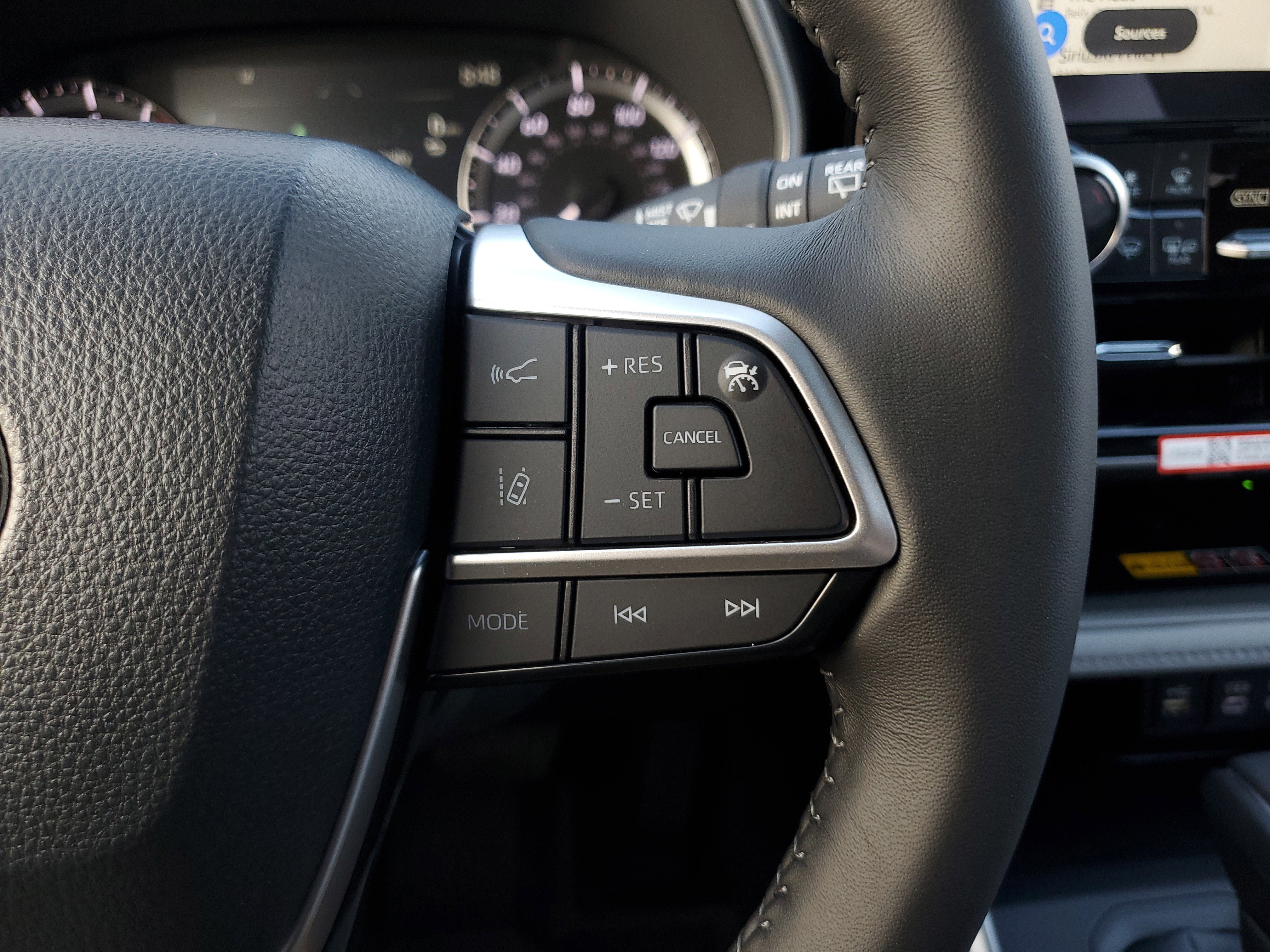 New 2026 Toyota Highlander XLE image 24