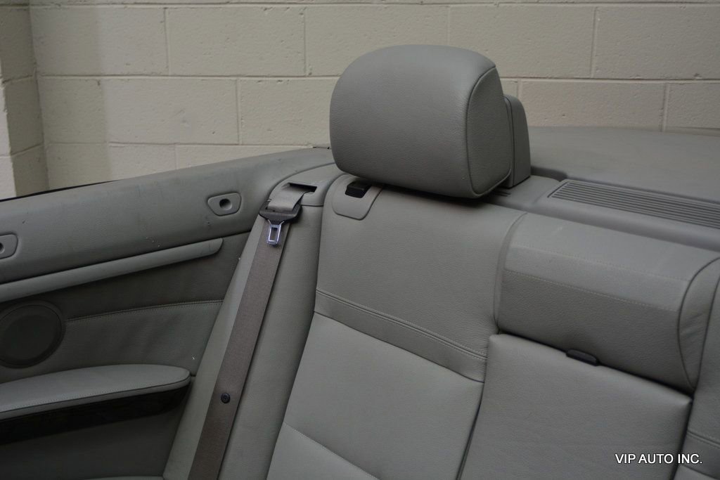 Used 2007 BMW 335i Convertible image 23
