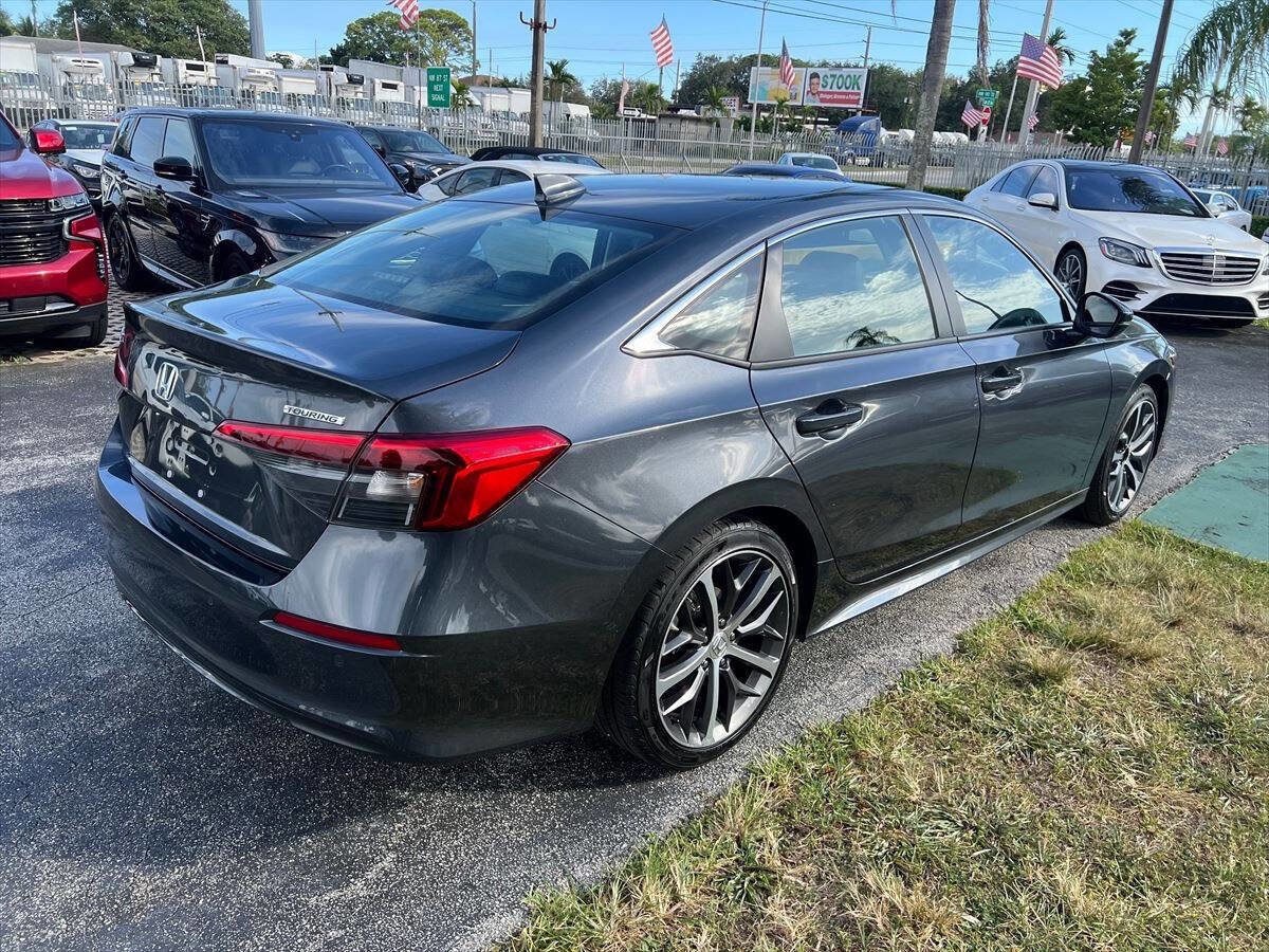 Used 2022 Honda Civic Touring image 5