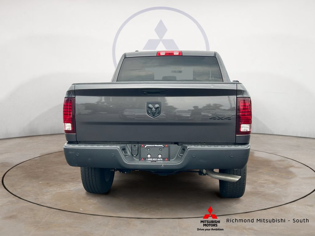 Used 2024 RAM 1500 Warlock AWD/4WD image 4