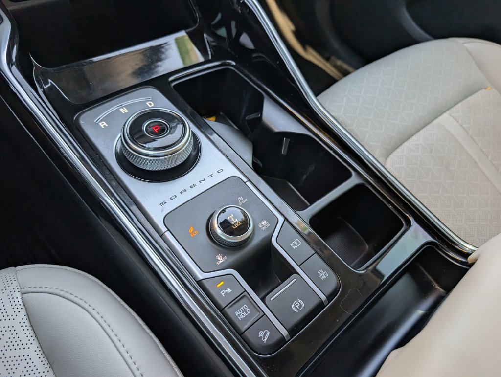 Used 2022 Kia Sorento SX AWD/4WD image 29