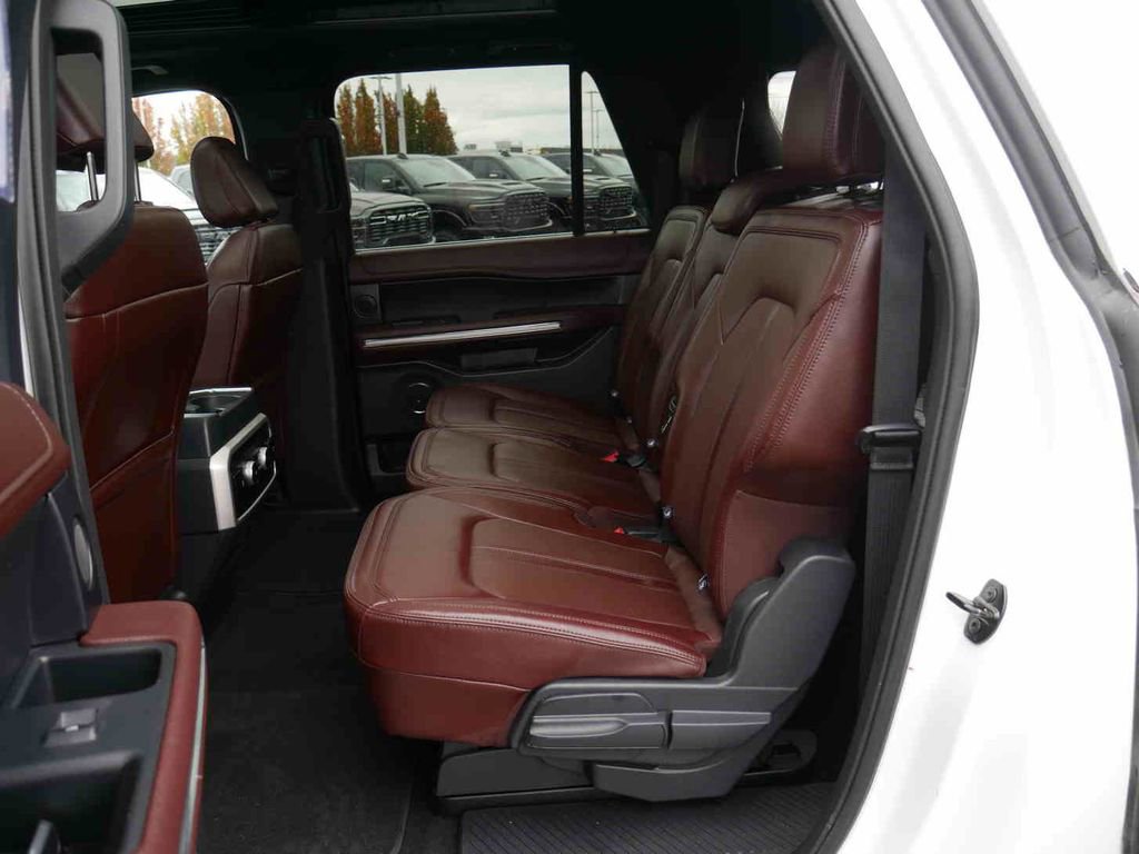 Used 2024 Ford Expedition Max Limited image 14