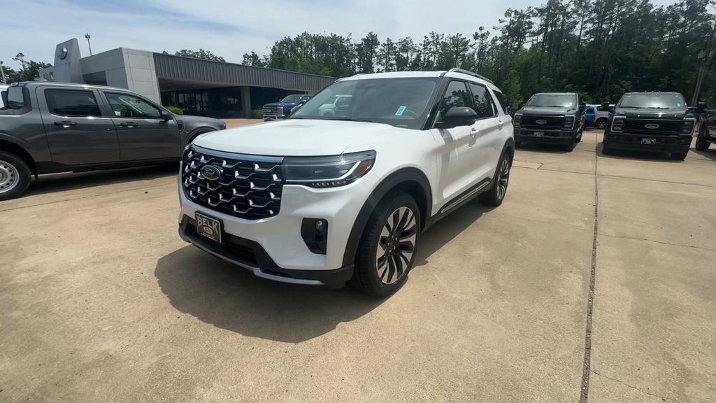 New 2026 Ford Explorer Platinum AWD/4WD image 2