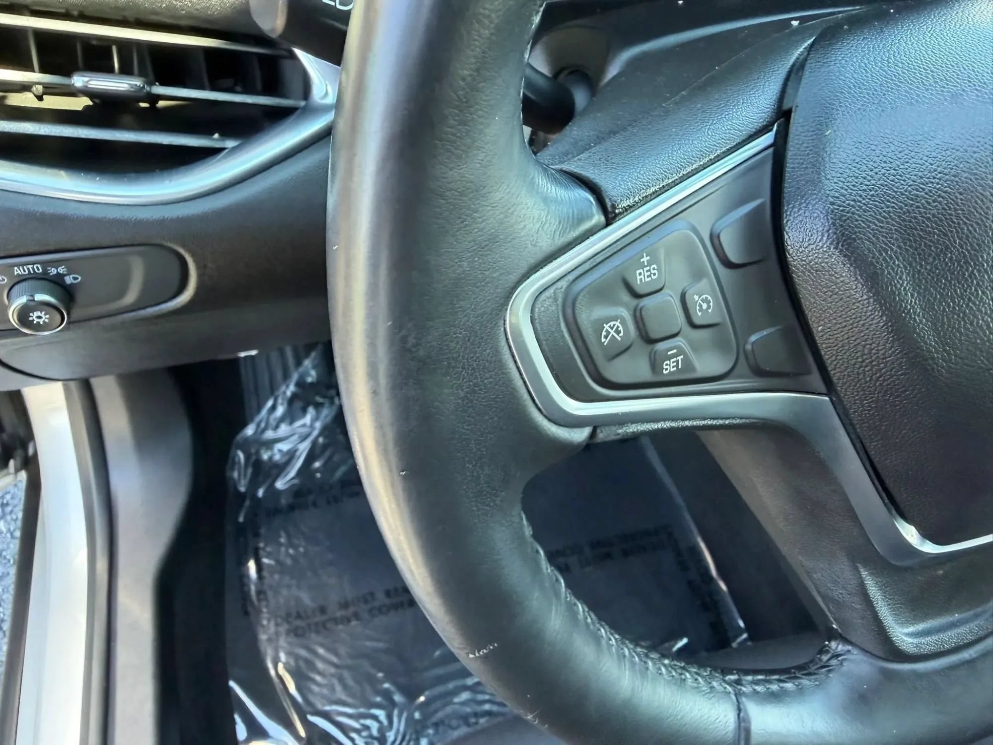 Used 2018 Chevrolet Malibu LT FWD image 16