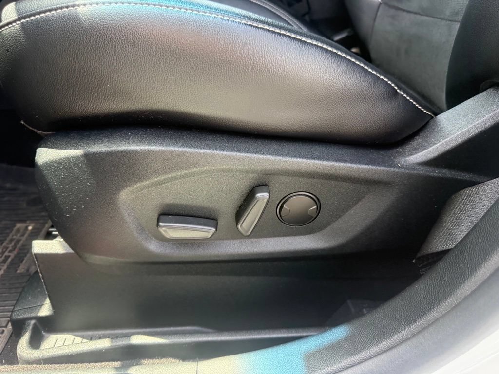 Used 2020 Ford Edge ST w/ Equipment Group 401A AWD/4WD image 19