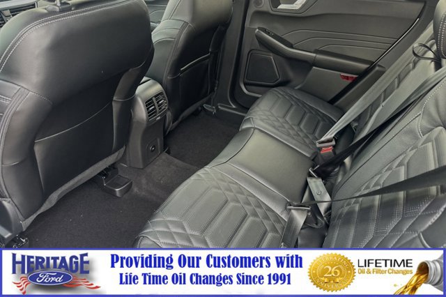 New 2024 Ford Escape SE w/ PHEV Premium Package image 9