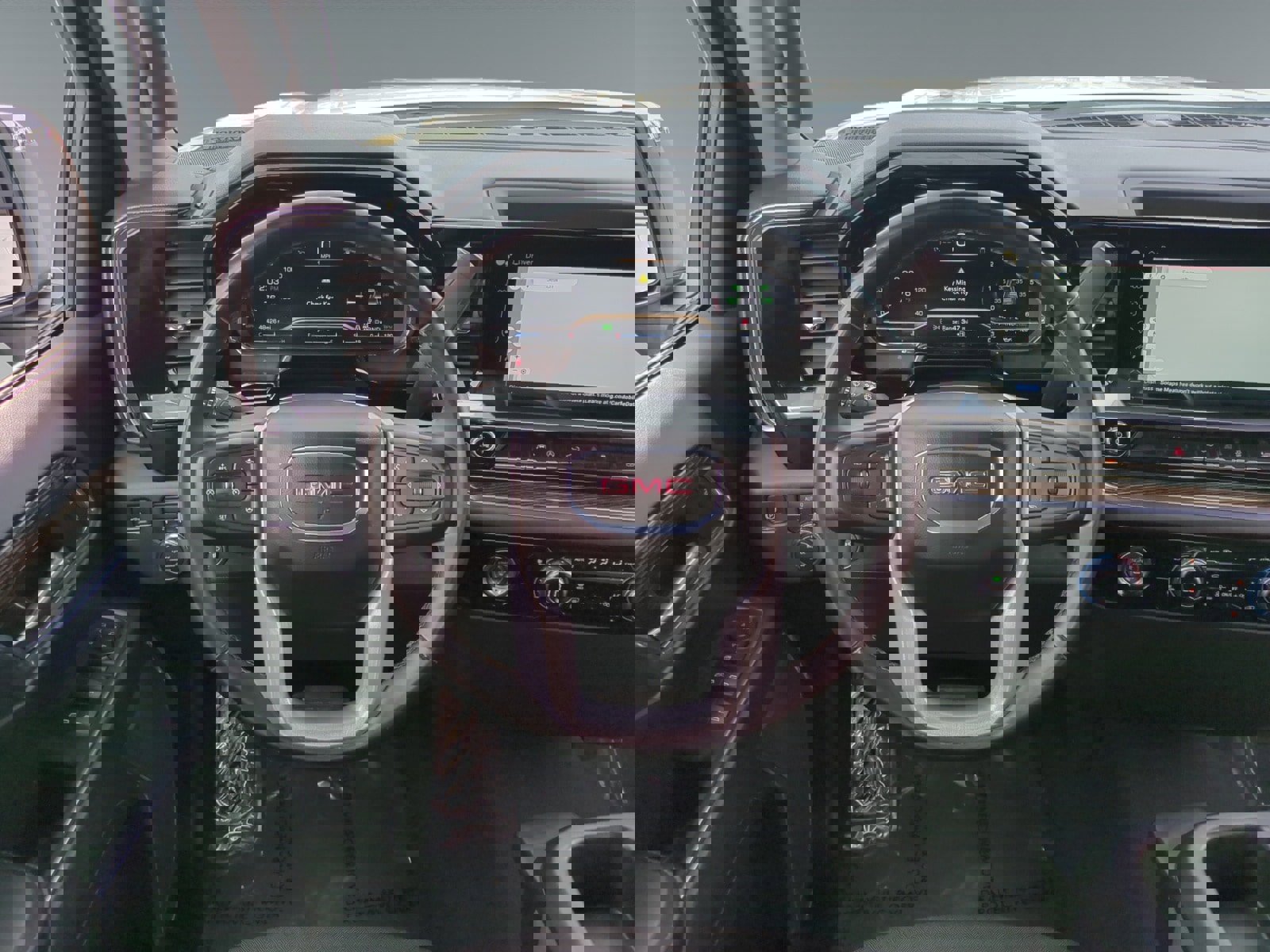 Used 2024 GMC Sierra 1500 SLE image 12