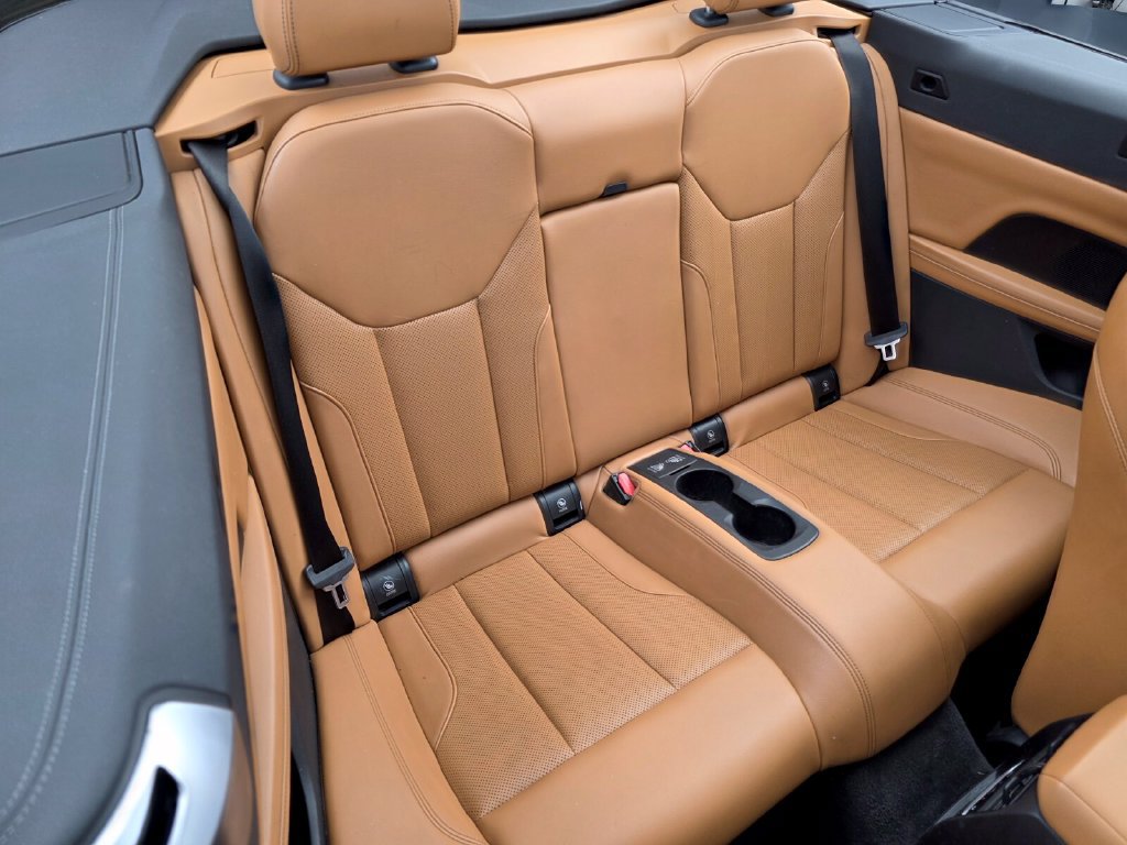 Used 2022 BMW M440i Convertible RWD image 26