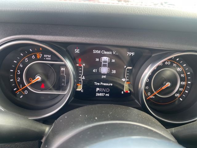 Used 2023 Jeep Gladiator Mojave w/ LED Lighting Group AWD/4WD image 10