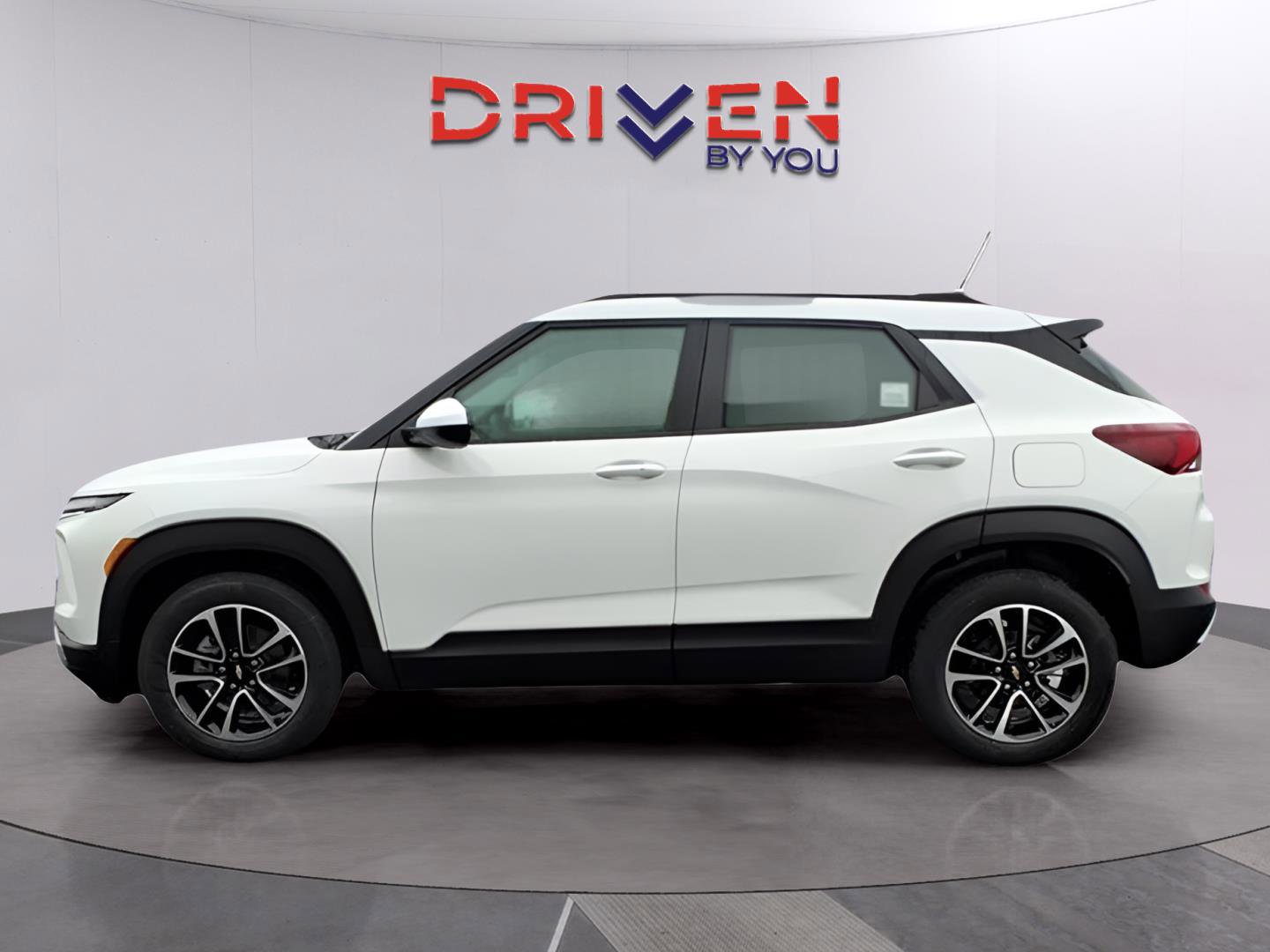 New 2026 Chevrolet TrailBlazer LT w/ LT Cold Weather Package image 2