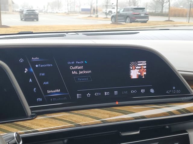 Used 2022 Cadillac Escalade ESV Sport Platinum w/ Heavy-Duty Trailer Package image 21