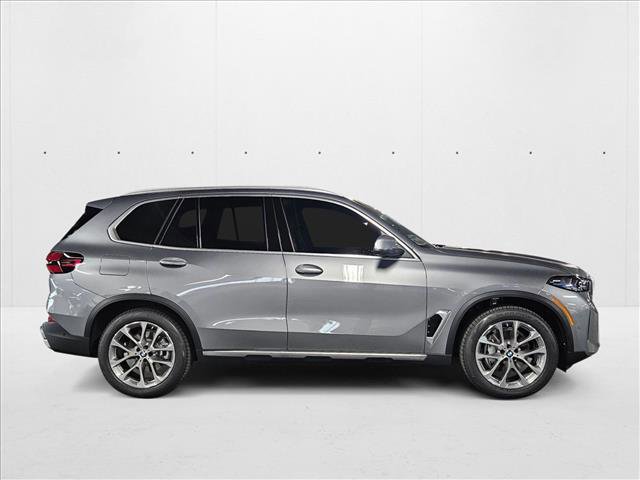 Used 2026 BMW X5 xDrive40i w/ Climate Comfort Package AWD/4WD image 4