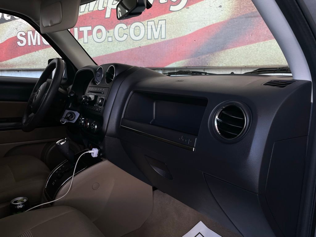 Used 2016 Jeep Patriot Sport w/ Power Value Group image 19