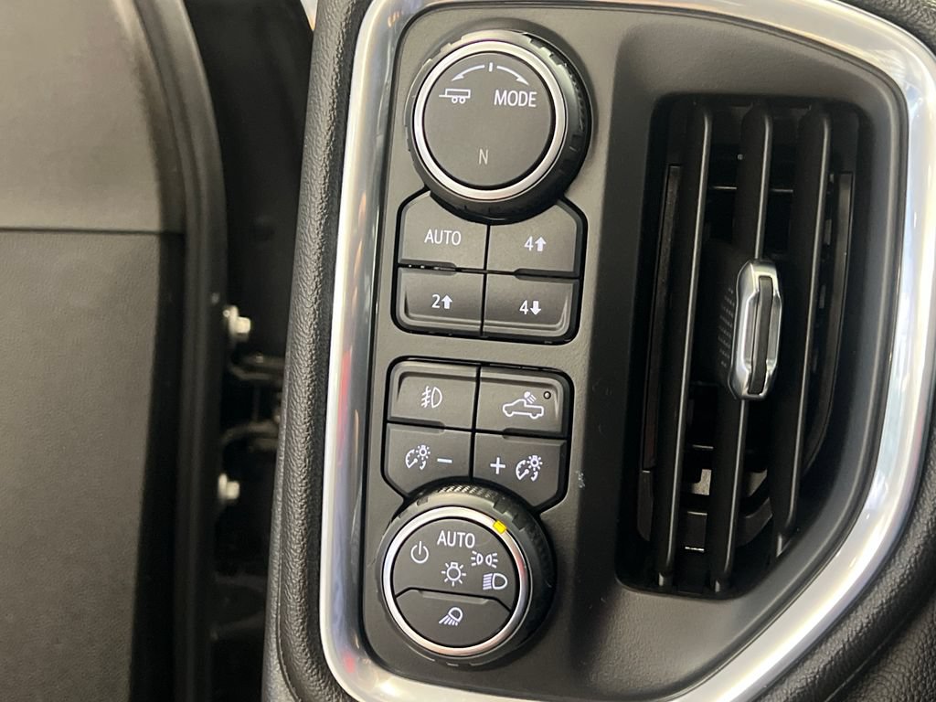 Used 2022 Chevrolet Silverado 2500 LTZ AWD/4WD image 34