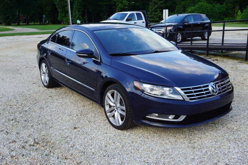 Used 2014 Volkswagen CC Executive FWD image 2