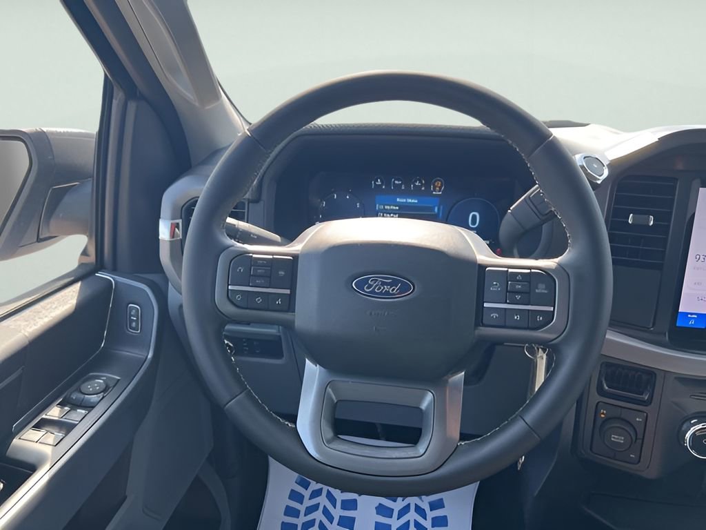 New 2025 Ford F150 XLT w/ Equipment Group 301A Standard image 14