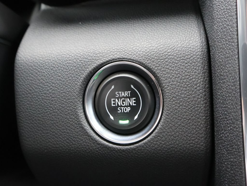 Used 2026 GMC Acadia Elevation w/ Elevation Premium Package AWD/4WD image 33
