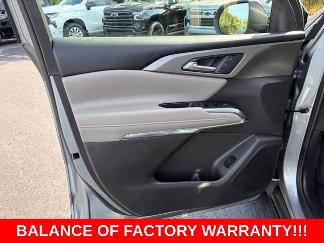 Certified 2026 Chevrolet Traverse LT w/ Driver Confidence Package FWD image 12