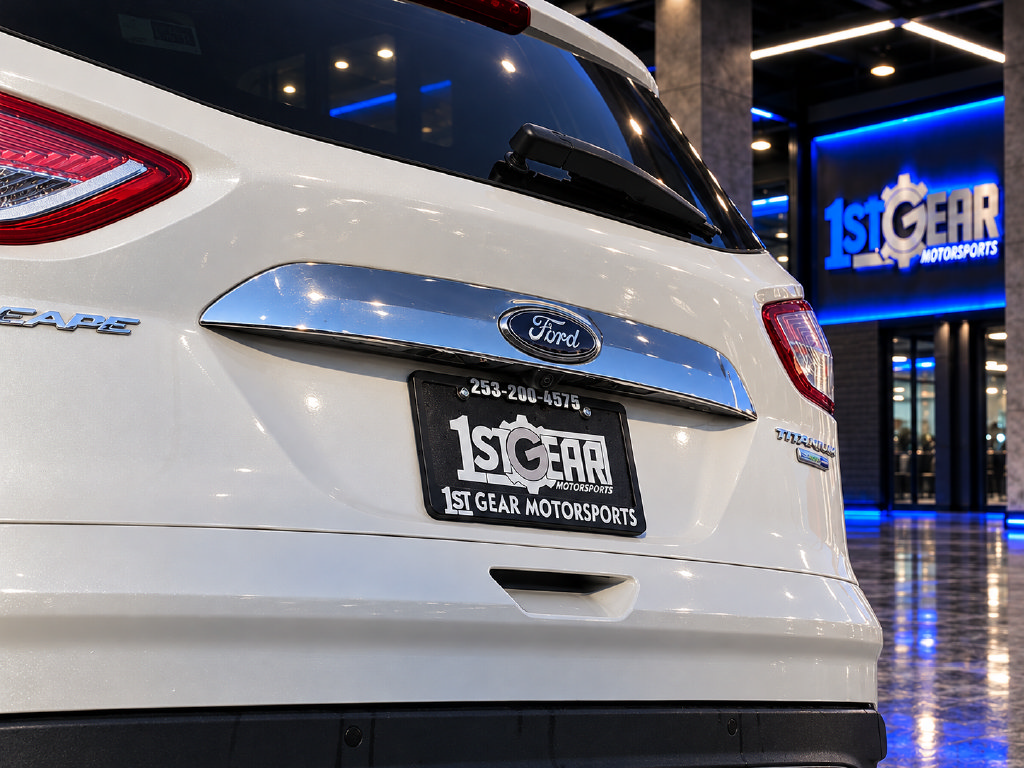 Used 2014 Ford Escape Titanium AWD/4WD image 15