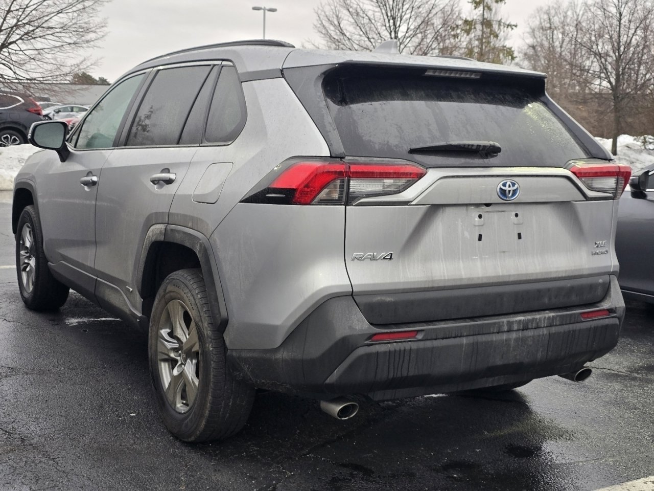 Certified 2022 Toyota RAV4 XLE w/ Convenience Package image 5