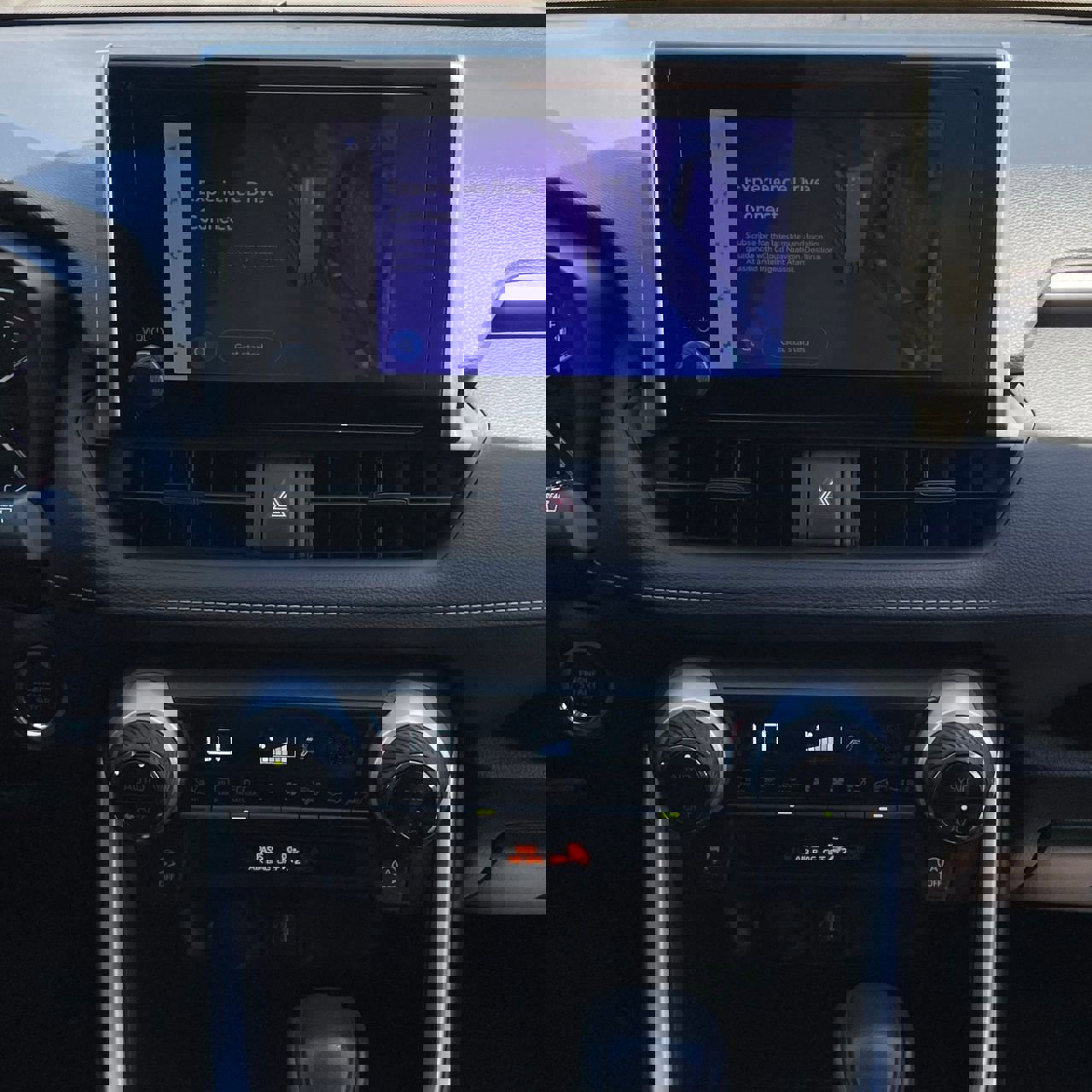 Used 2024 Toyota RAV4 XLE image 18