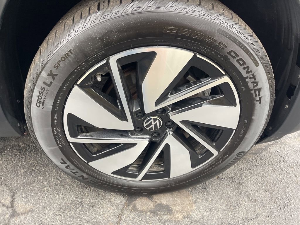 Used 2025 Volkswagen Atlas SE image 30