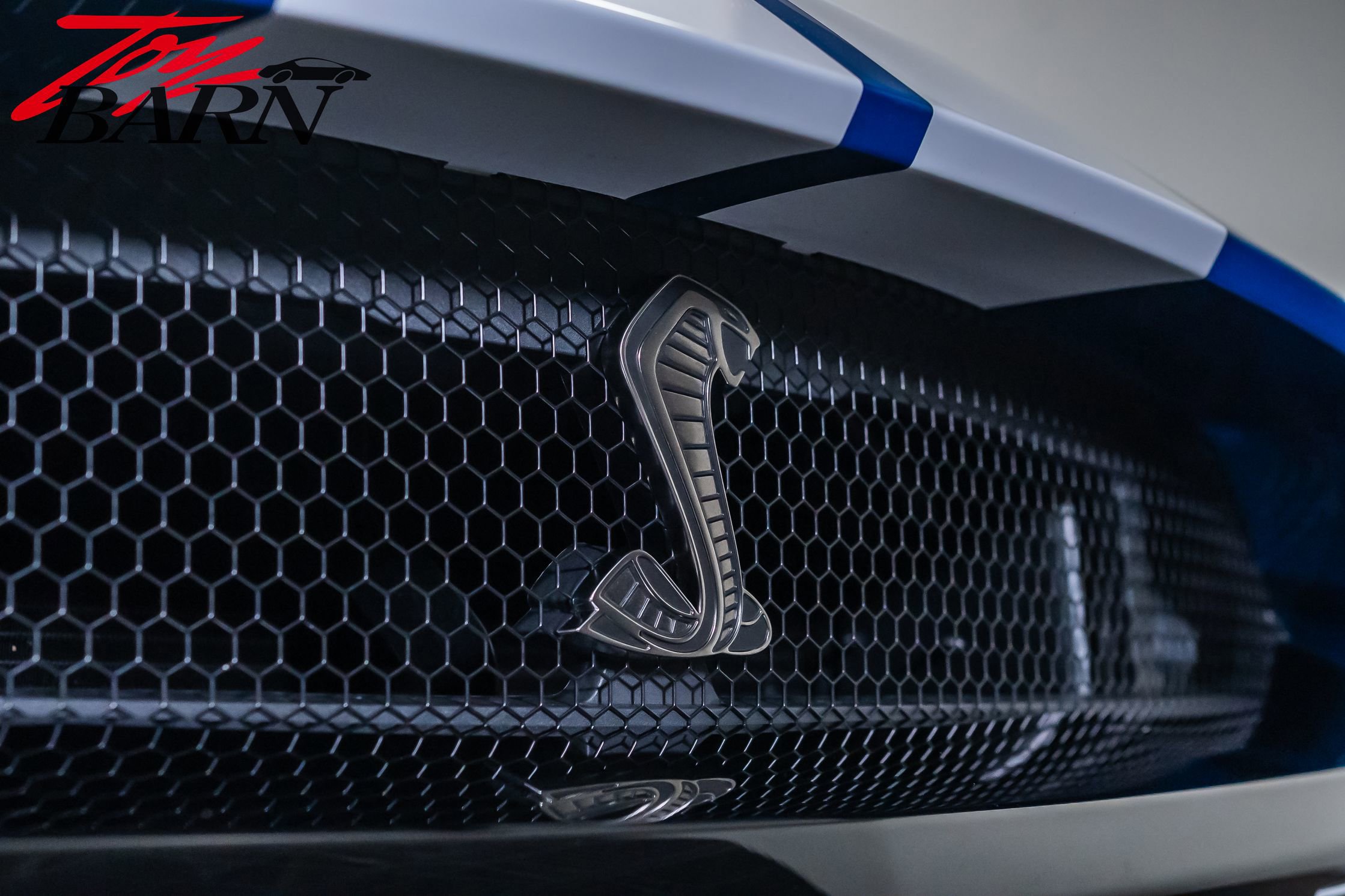 Used 2020 Ford Mustang Shelby GT500 w/ Carbon Fiber Track Pack image 9