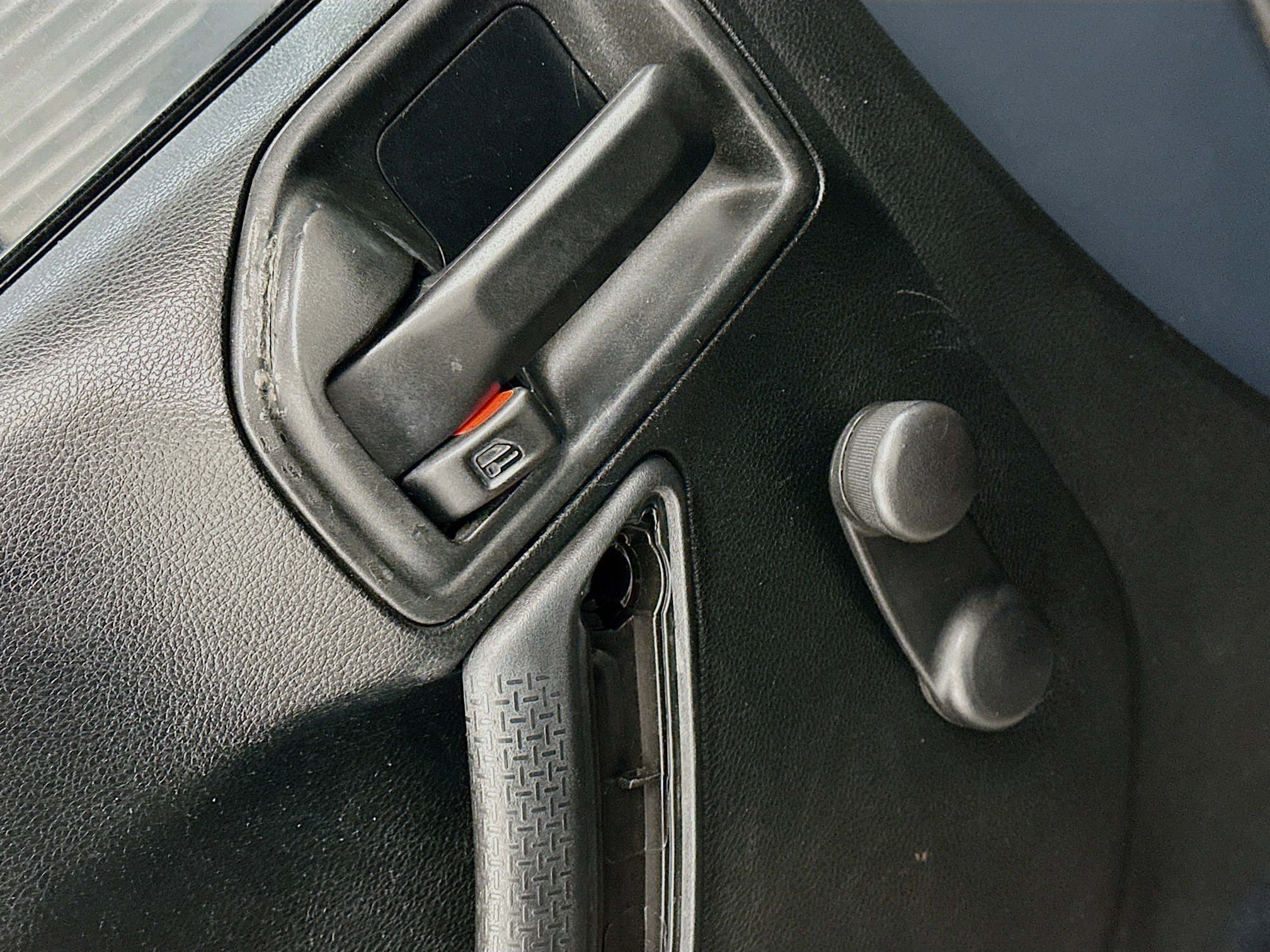 Used 2016 Jeep Wrangler Unlimited Sport w/ Connectivity Group image 15