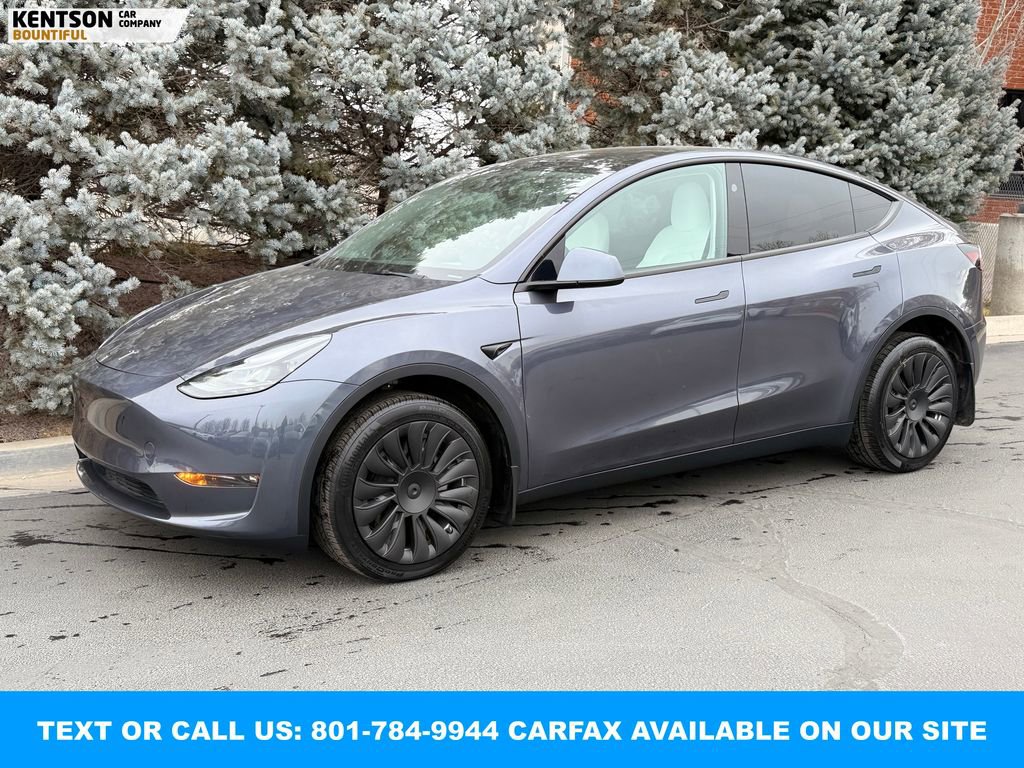 Used 2023 Tesla Model Y Long Range image 1