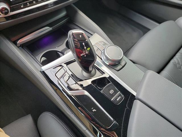 Used 2023 BMW 540i w/ M Sport Package image 23